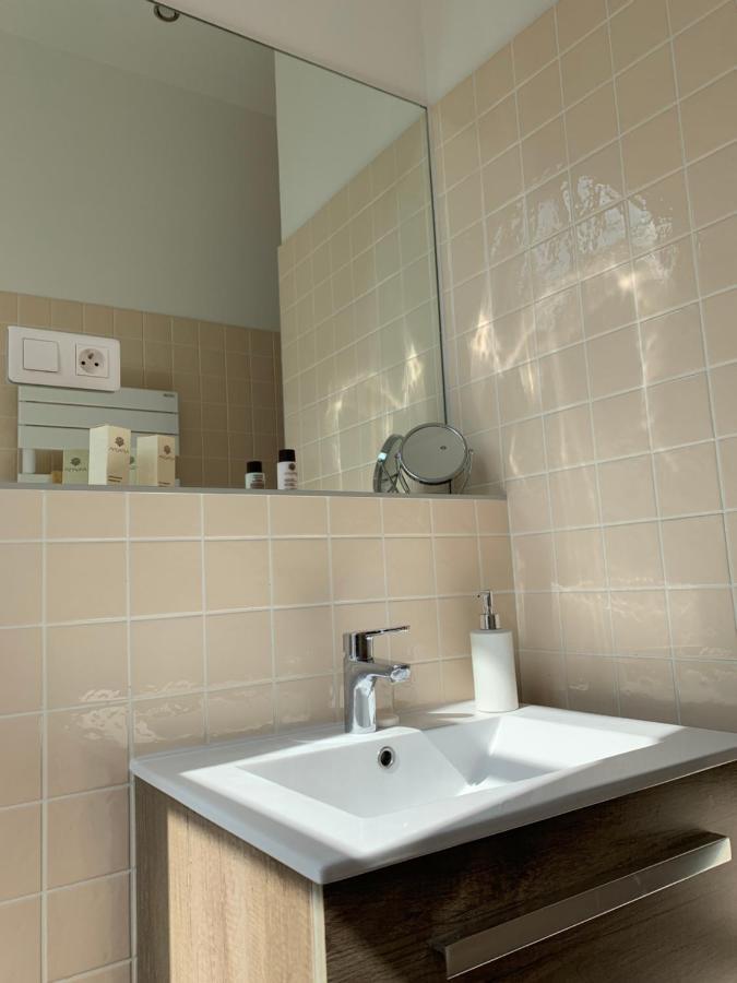 Le Donjon D'Anthon Bed & Breakfast Dış mekan fotoğraf